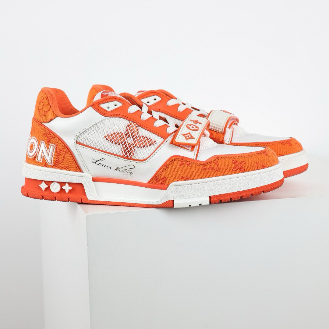 LOUIS VUITTON LV Trainer Sneaker LOUIS VUITTON LV Trainer Sneaker