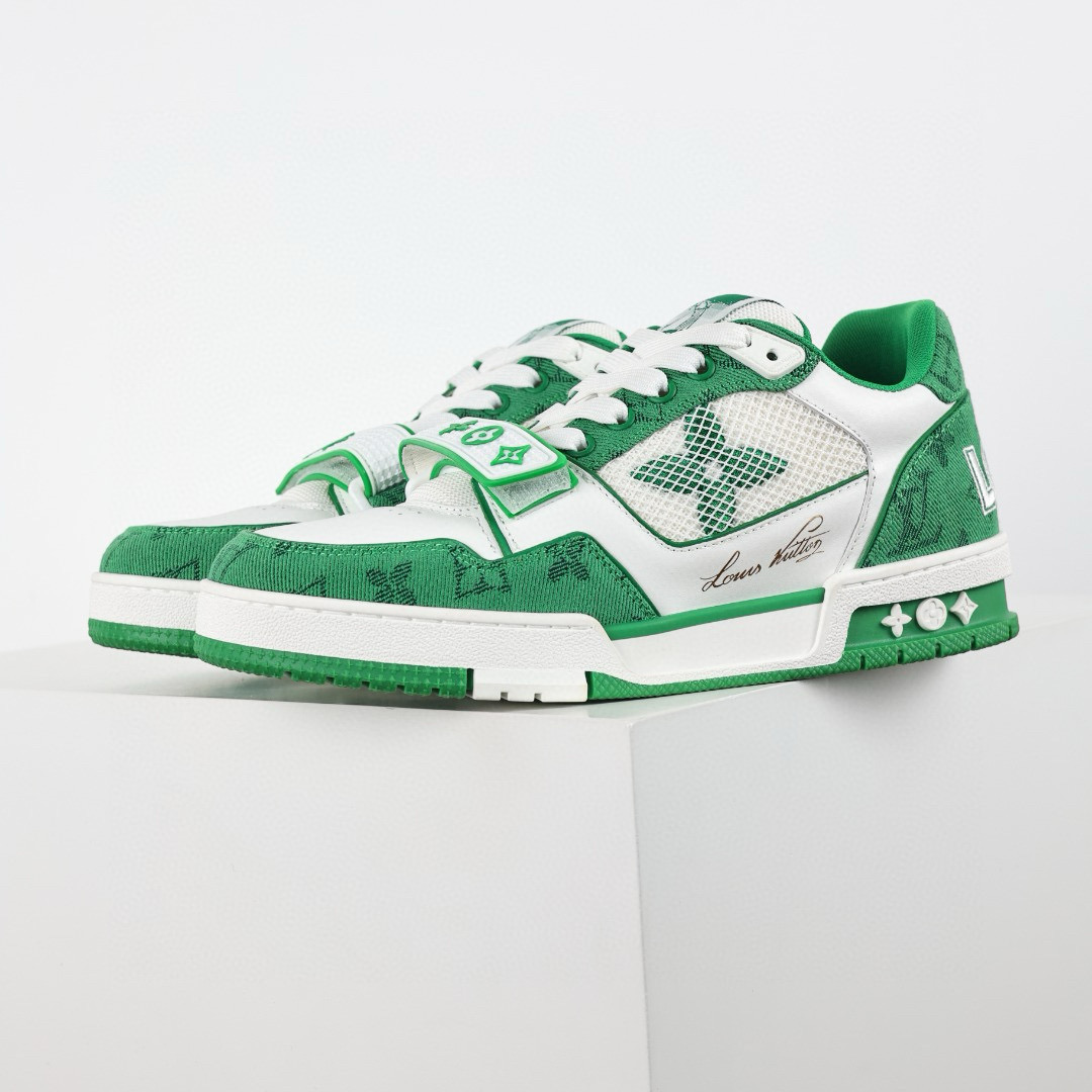 LOUIS VUITTON  LV Trainer Sneaker