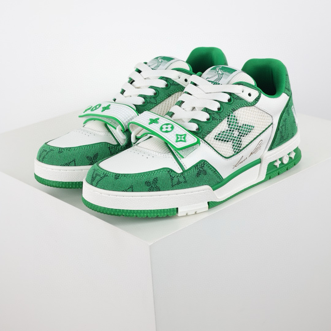 LOUIS VUITTON  LV Trainer Sneaker