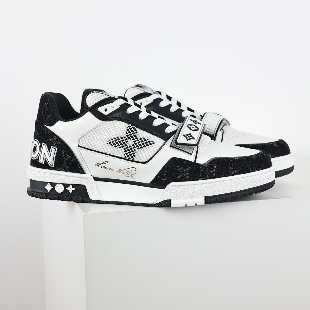 LOUIS VUITTON LV Trainer Sneaker LOUIS VUITTON LV Trainer Sneaker