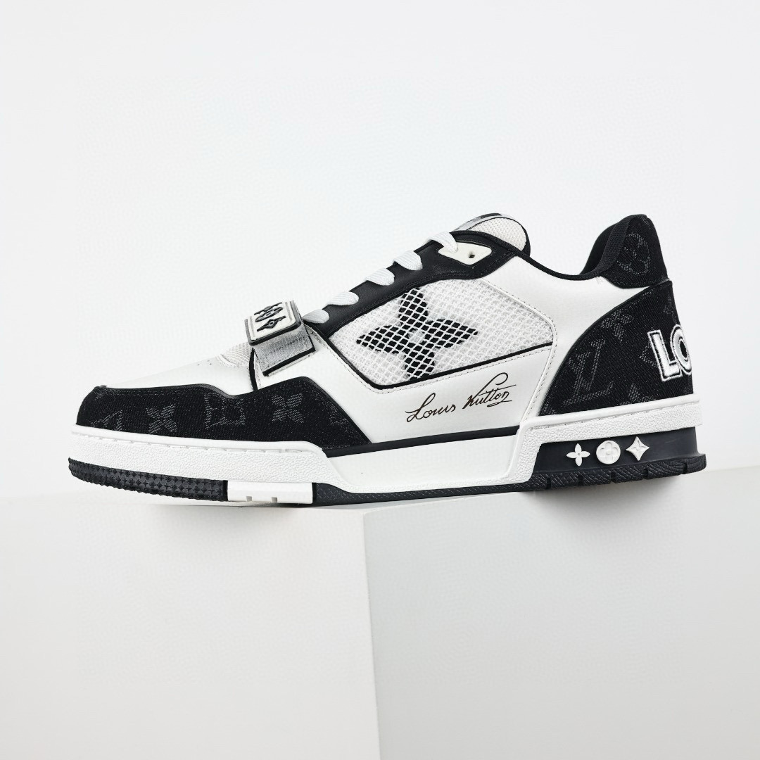 LOUIS VUITTON LV Trainer Sneaker LOUIS VUITTON LV Trainer Sneaker