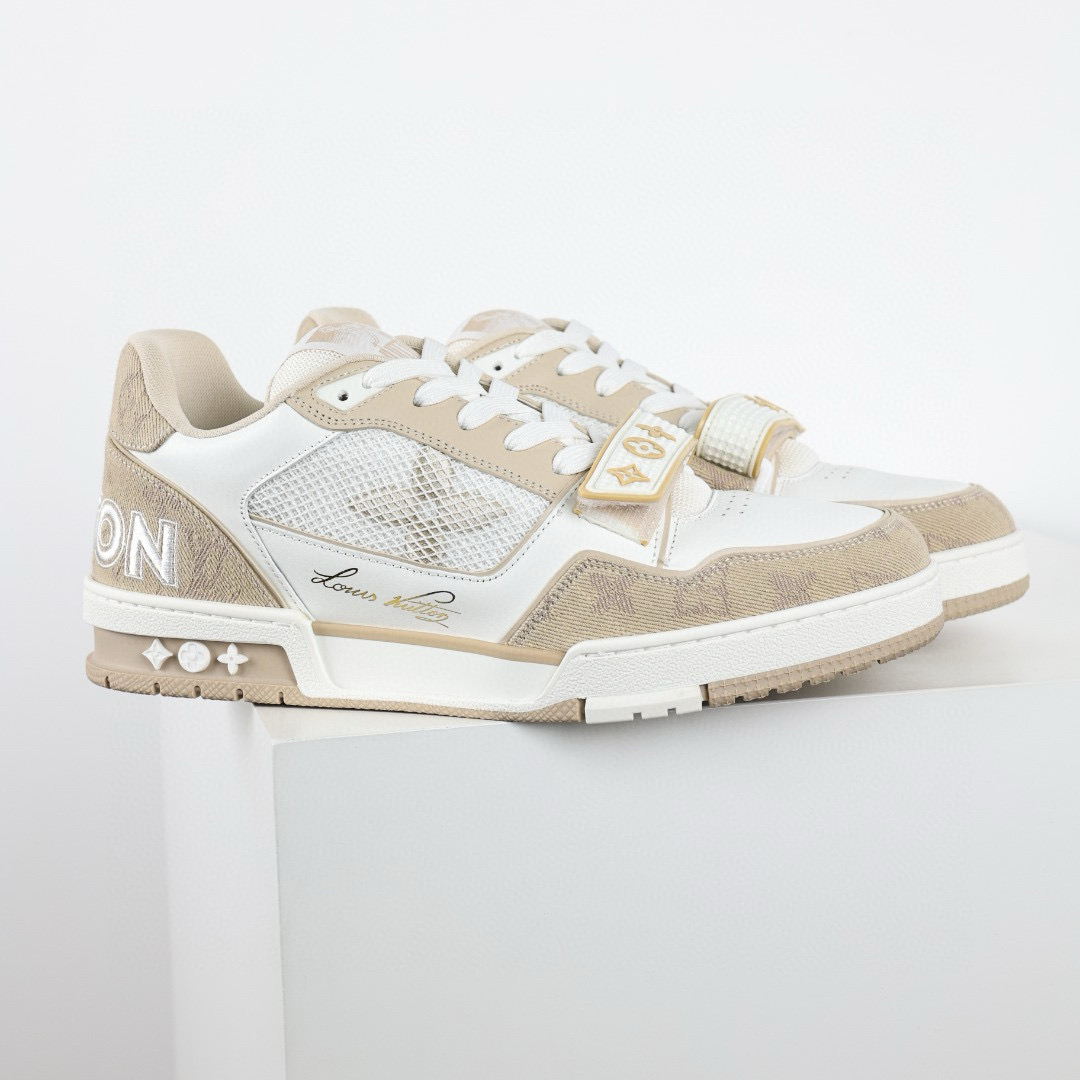 LOUIS VUITTON  LV Trainer Sneaker
