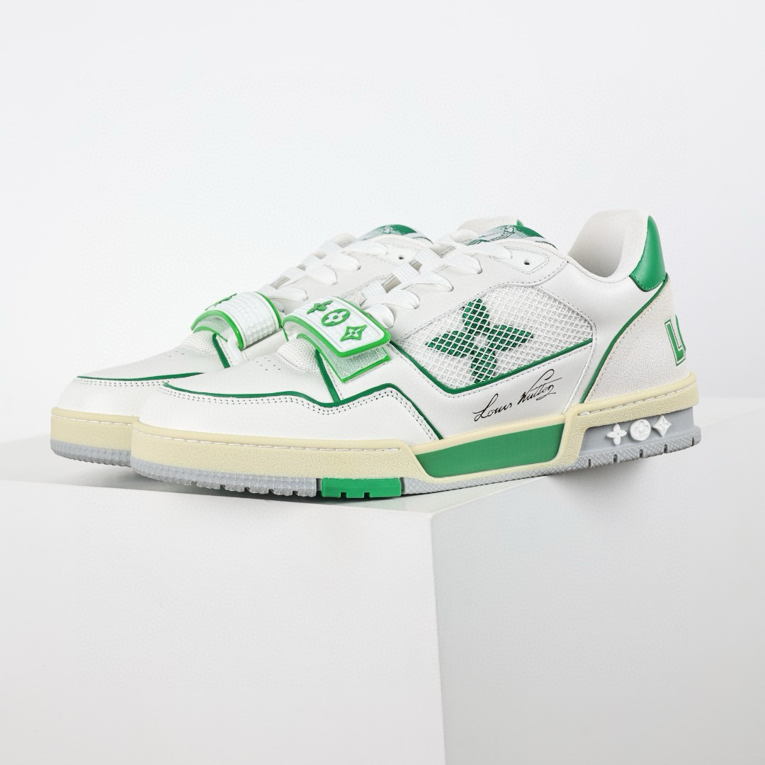 LOUIS VUITTON  LV Trainer Sneaker