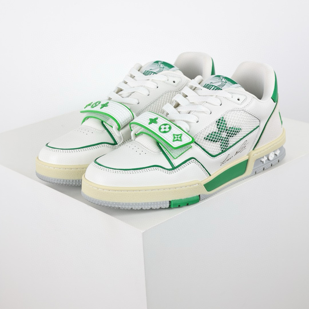 LOUIS VUITTON  LV Trainer Sneaker