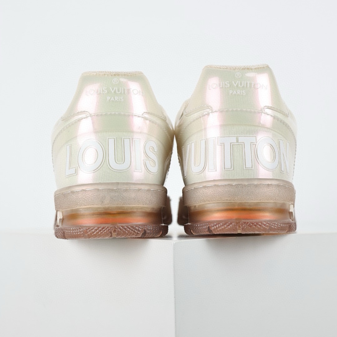 LOUIS VUITTON LV Trainer Sneaker Cristal LOUIS VUITTON LV Trainer Sneaker Cristal