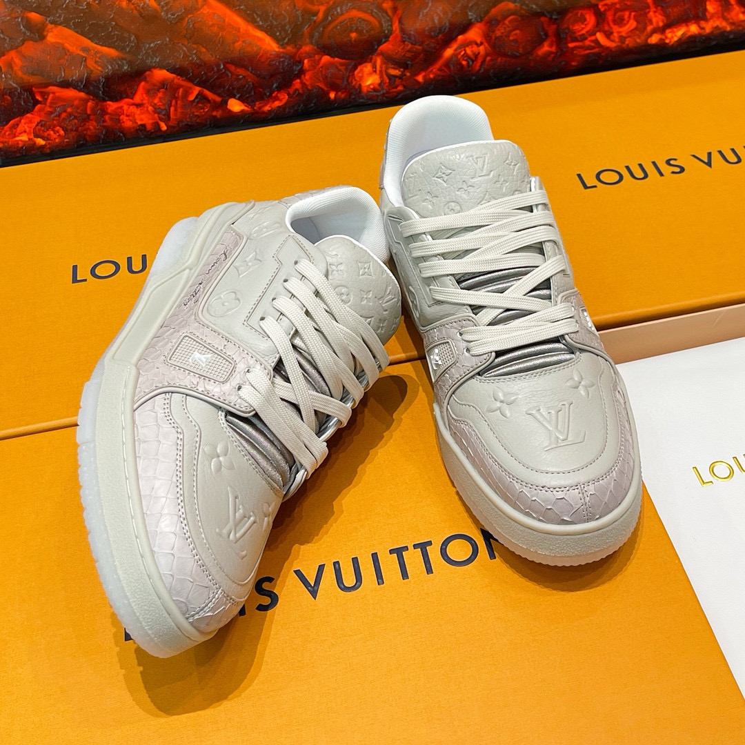 LOUIS VUITTON LV Trainer Sneaker