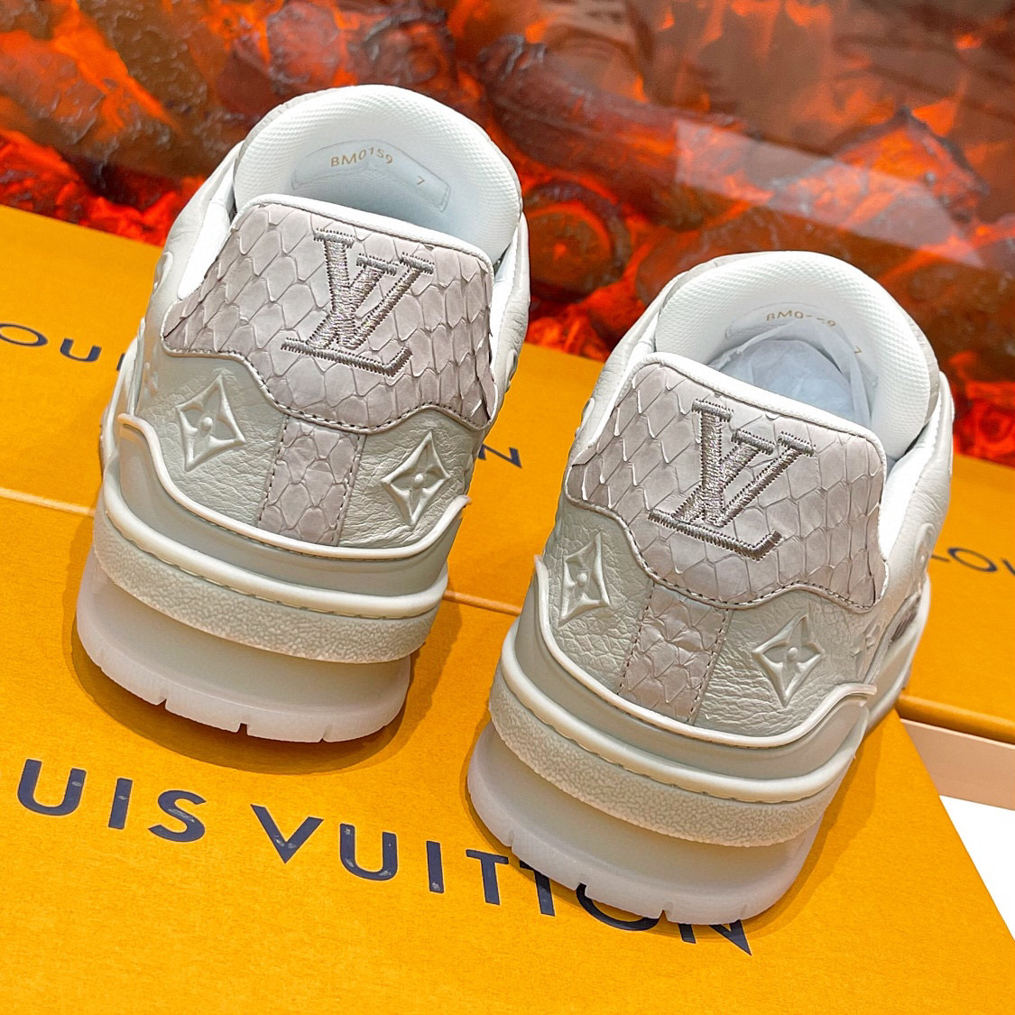 LOUIS VUITTON LV Trainer Sneaker LOUIS VUITTON LV Trainer Sneaker