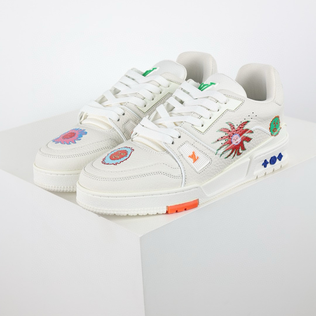 LOUIS VUITTON X Yayoi Kusama LV Trainer Sneaker white