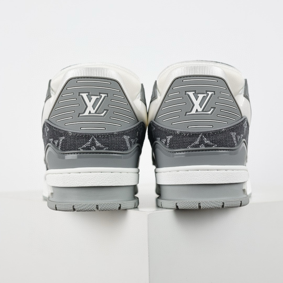 LOUIS VUITTON LV Trainer Sneaker grey jeans LOUIS VUITTON LV Trainer Sneaker grey jeans