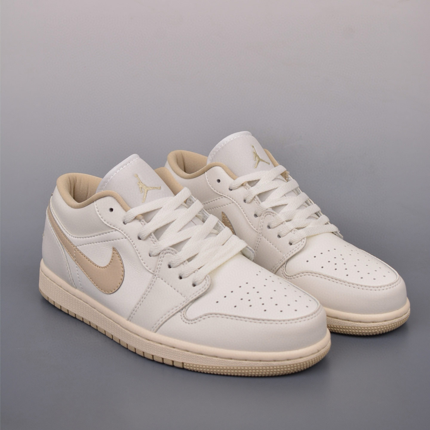 NIKE  AJ 1  AIR JORDAN 1 LOW
