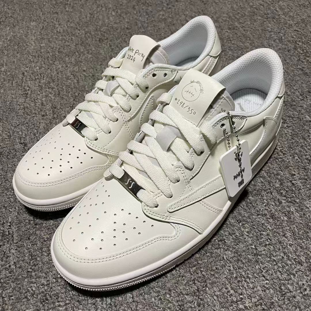 Travis Scott x Air Jordan 1 White Party