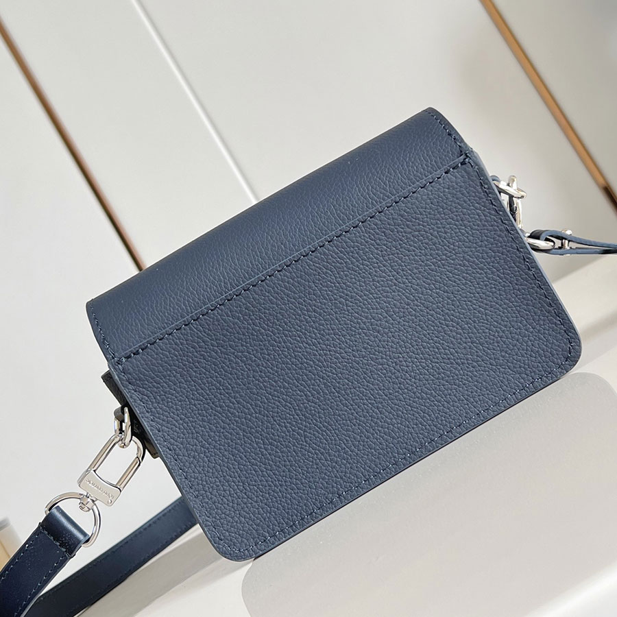 Louis Vuitton  Fastline   LV Aerogram