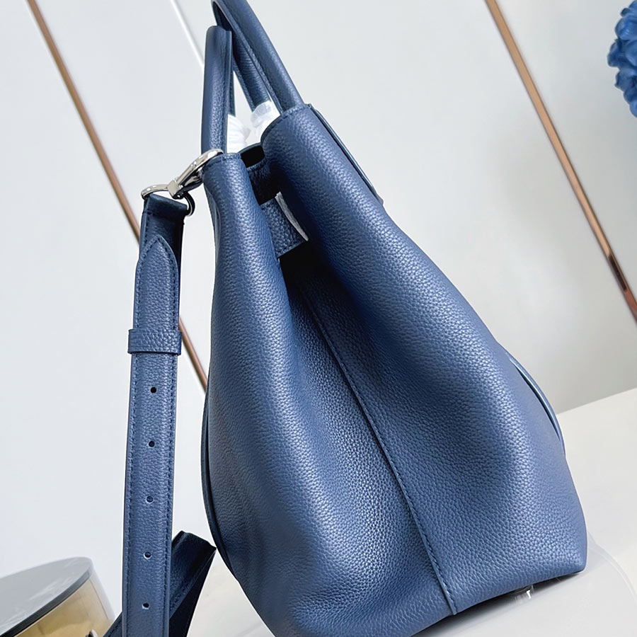 LOUIS VUITTON Georges Tote LOUIS VUITTON Georges Tote
