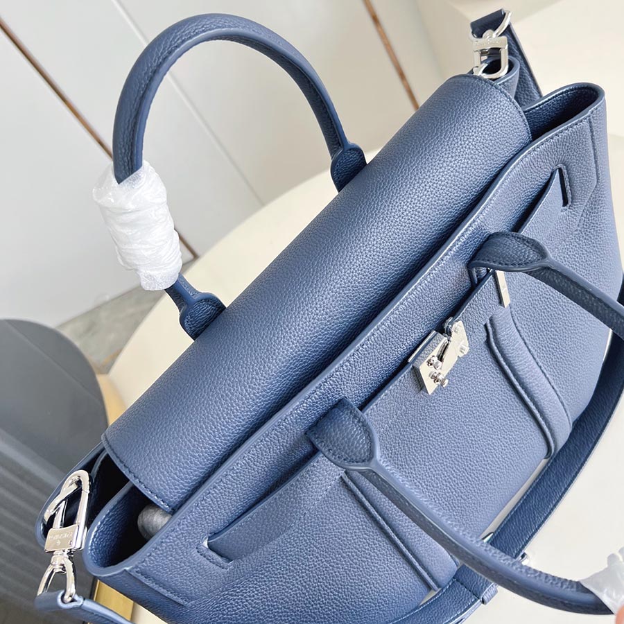 LOUIS VUITTON Georges Tote LOUIS VUITTON Georges Tote
