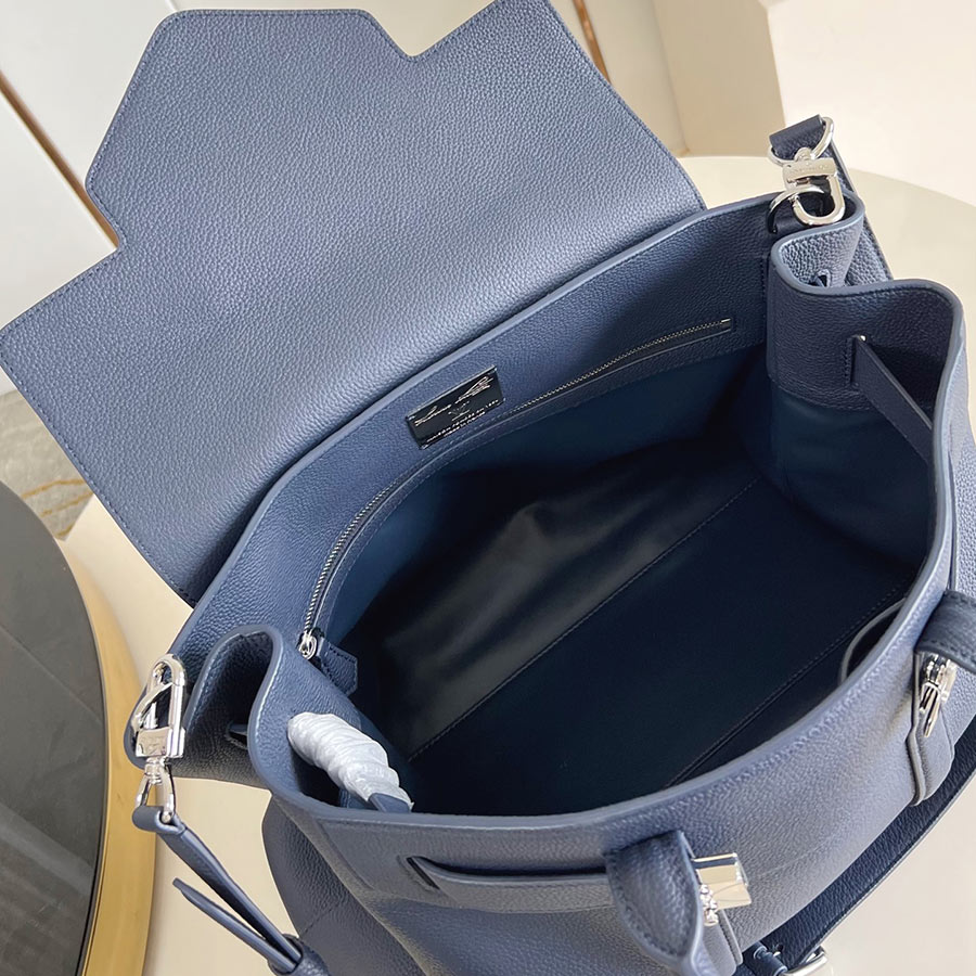 LOUIS VUITTON Georges Tote LOUIS VUITTON Georges Tote