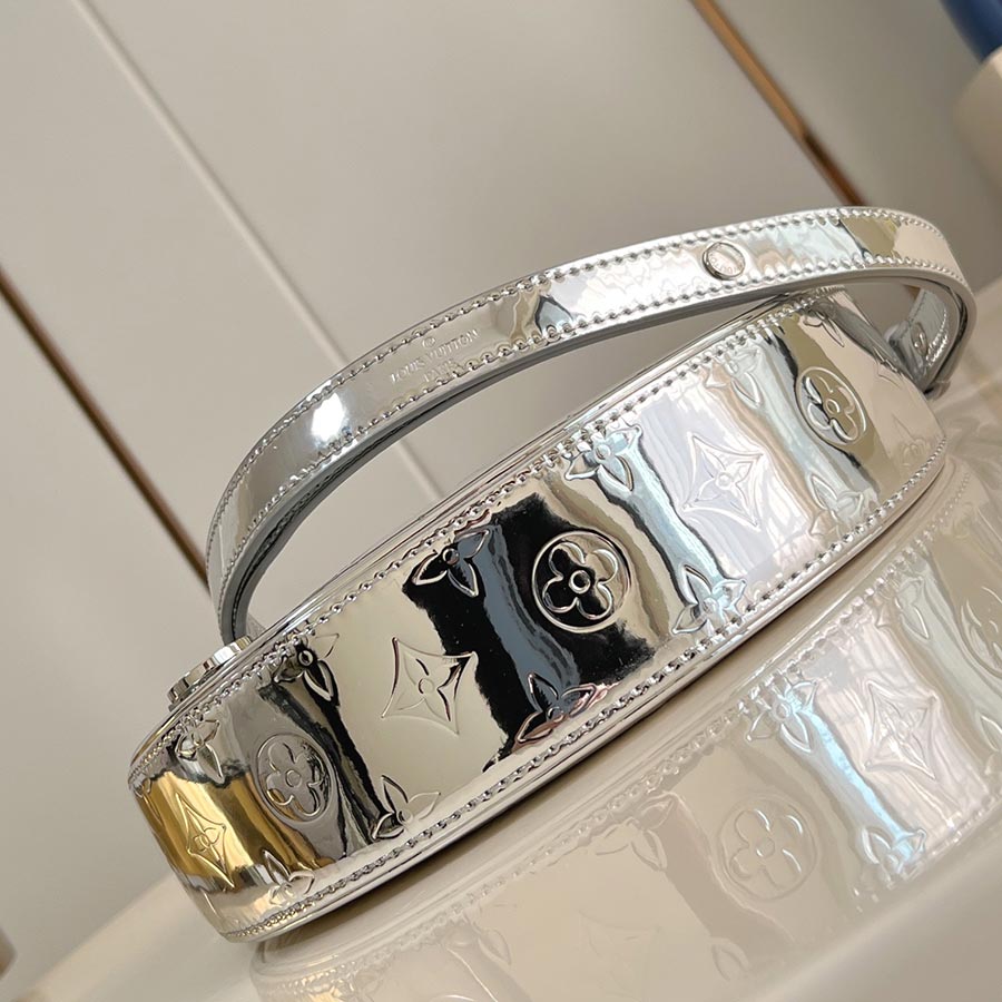 Louis Vuitton Loop LV Ski Louis Vuitton Loop LV Ski