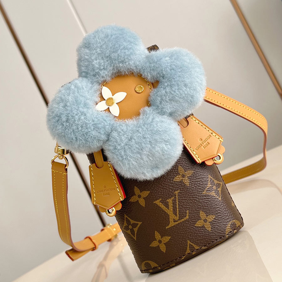 Louis Vuitton  Snow Show  Vivienne Phone Pouch