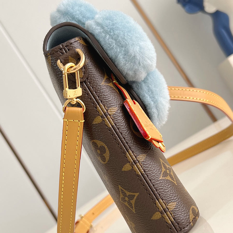 Louis Vuitton  Snow Show  Vivienne Phone Pouch