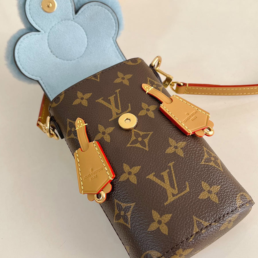Louis Vuitton Snow Show Vivienne Phone Pouch Louis Vuitton Snow Show Vivienne Phone Pouch