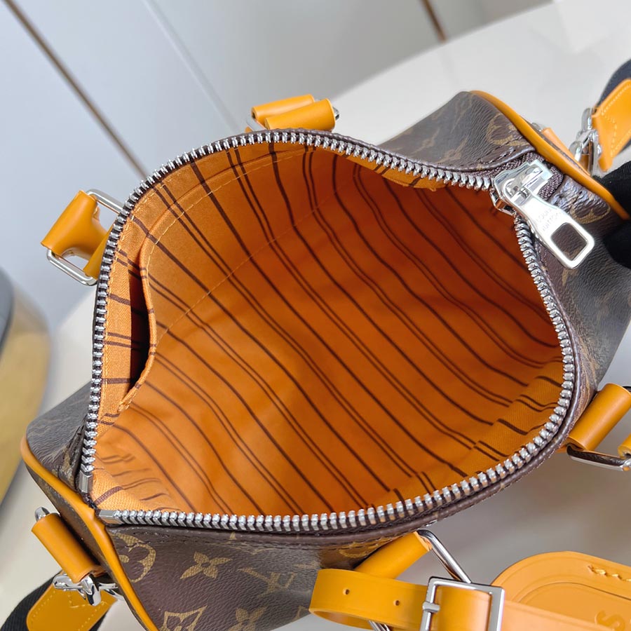 Louis Vuitton Keepall Bandoulière 25 LV Colormania Louis Vuitton Keepall Bandoulière 25 LV Colormania