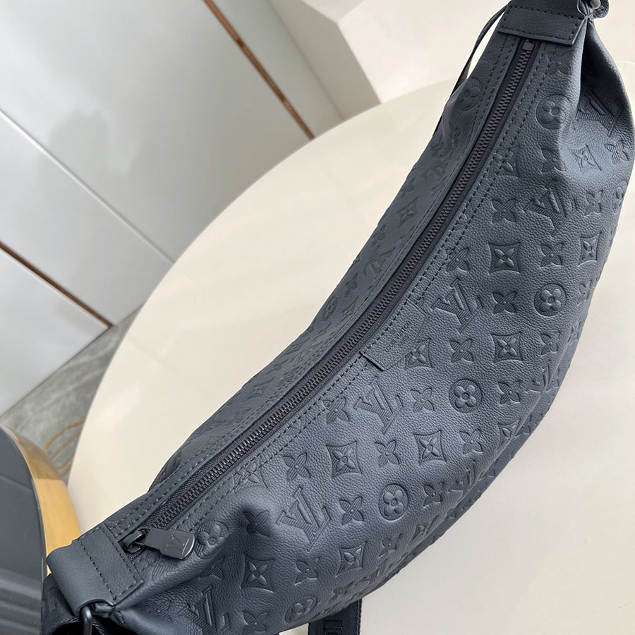 Louis Vuitton Hobo Hamac Monogram Shadow Louis Vuitton Hobo Hamac Monogram Shadow