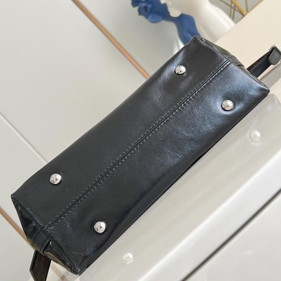 Louis Vuitton CarryAll BB Monogram Louis Vuitton CarryAll BB Monogram