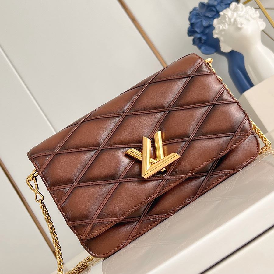 Louis Vuitton  Wallet On Chain Go-14