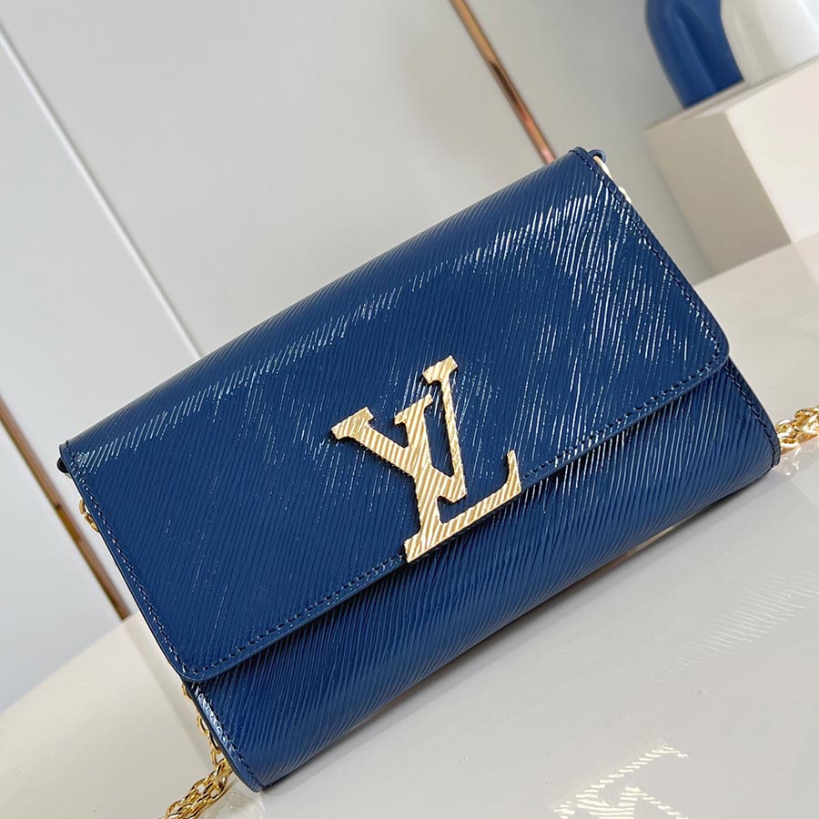 Louis Vuitton  Pochette Louise