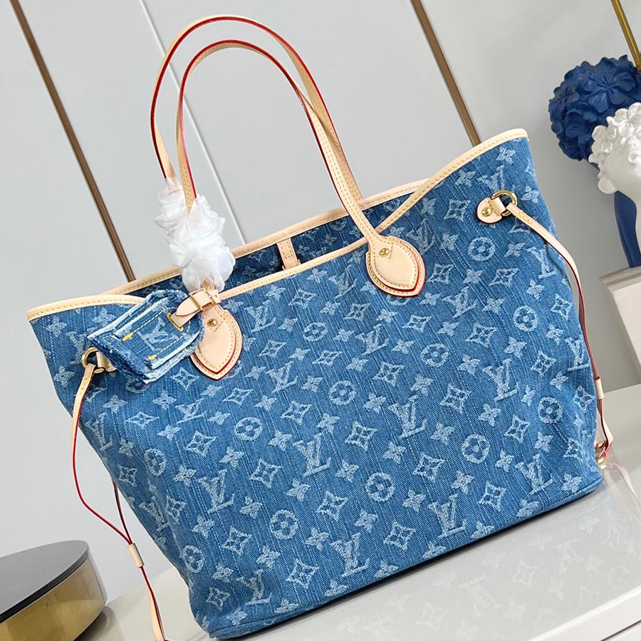 Louis Vuitton Neverfull  Monogram