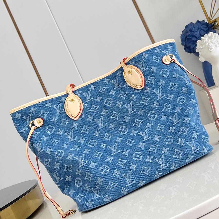Louis Vuitton Neverfull  Monogram