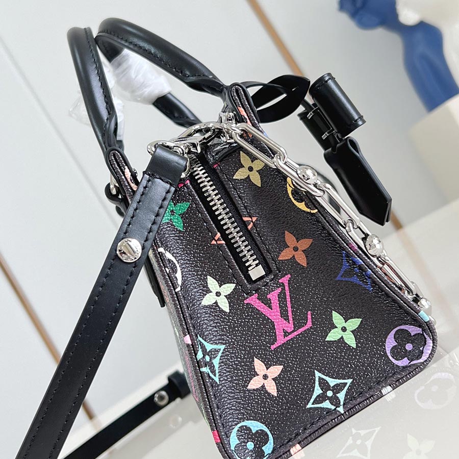 Louis Vuitton OnTheGo East West