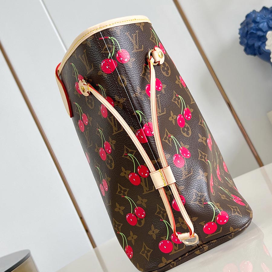 Louis Vuitton Neverfull  Monogram