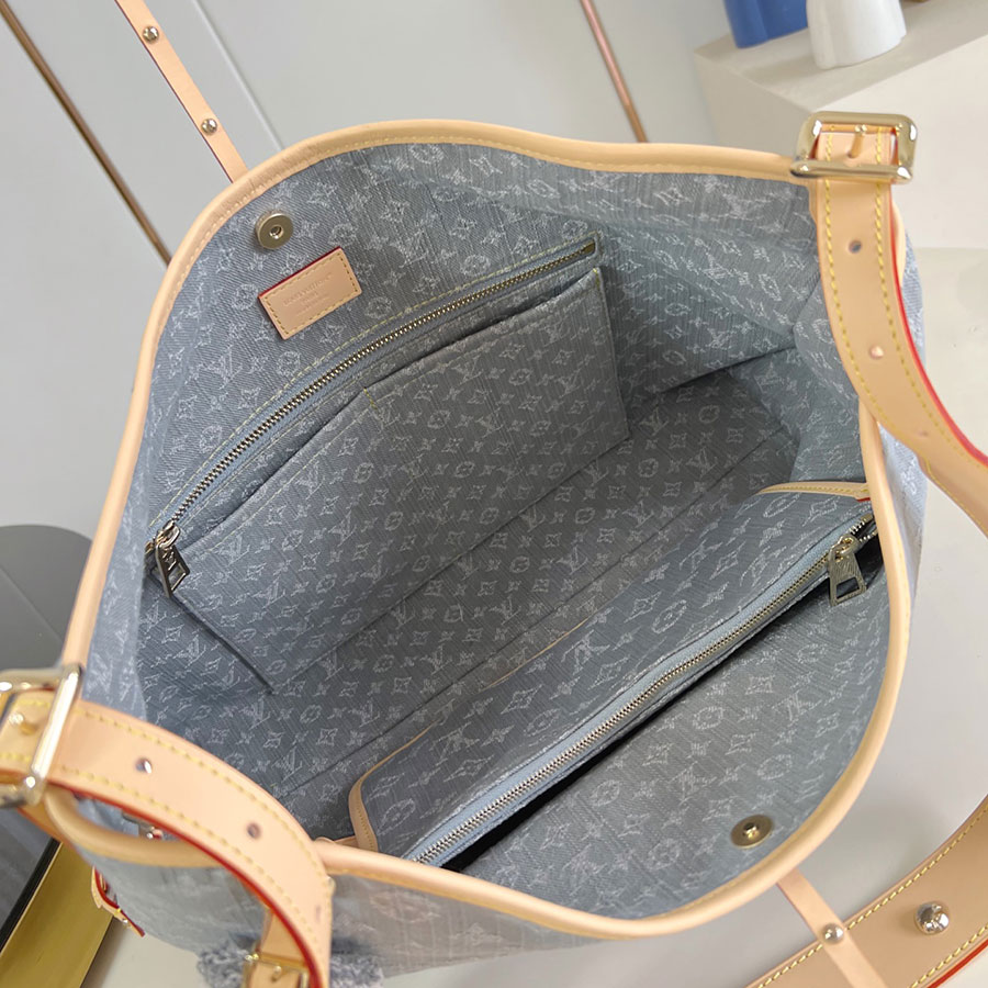 LOUIS VUITTON CarryAll Monogram Denim LOUIS VUITTON CarryAll Monogram Denim