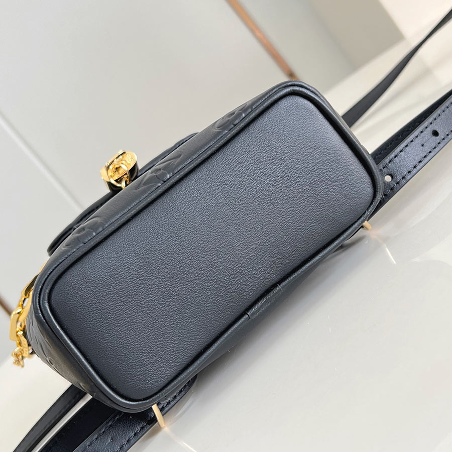 LOUIS VUITTON Coussin Backpack Monogram LOUIS VUITTON Coussin Backpack Monogram