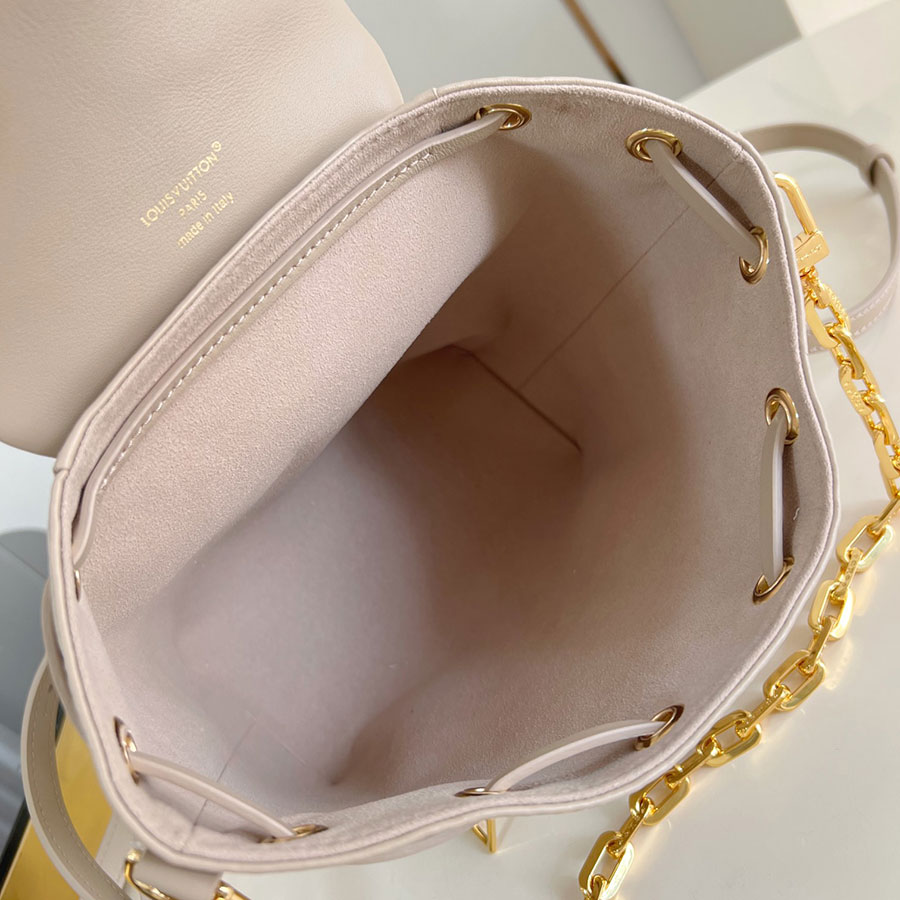 Louis Vuitton Coussin Backpack Coussin Louis Vuitton Coussin Backpack Coussin