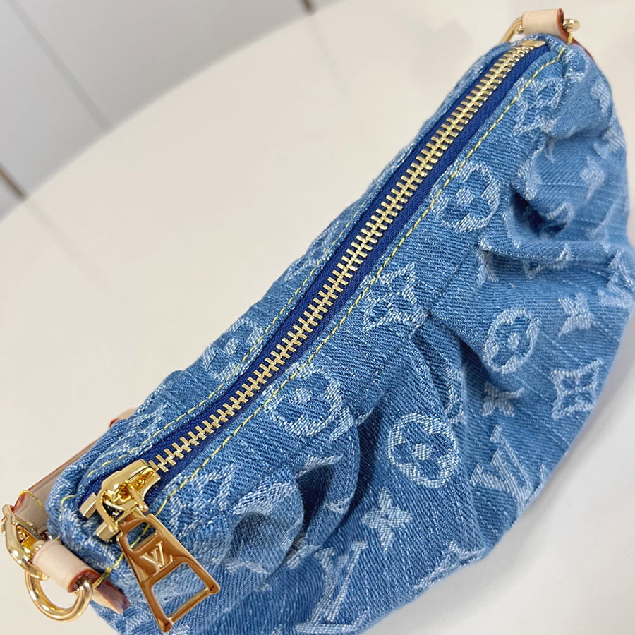 Louis Vuitton Pochette Valley Monogram