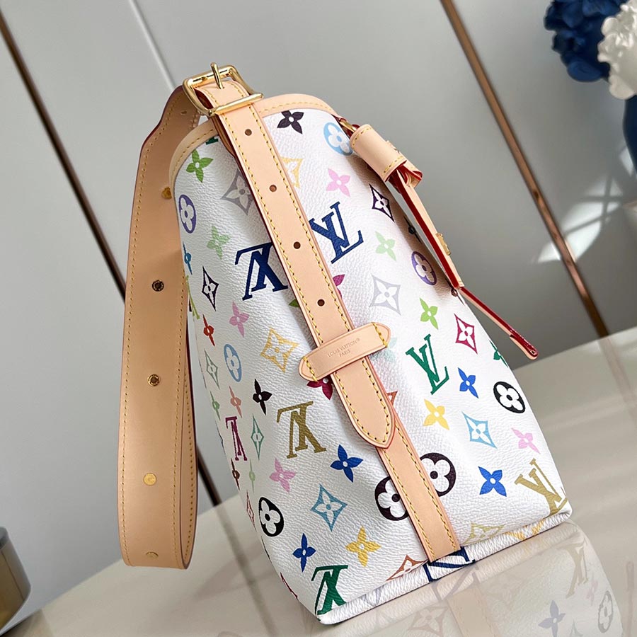 Louis Vuitton  CarryAll