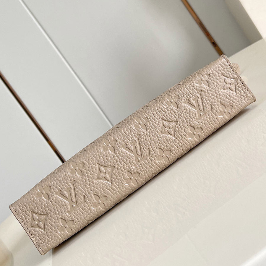 Louis Vuitton  Monogram Eclipse