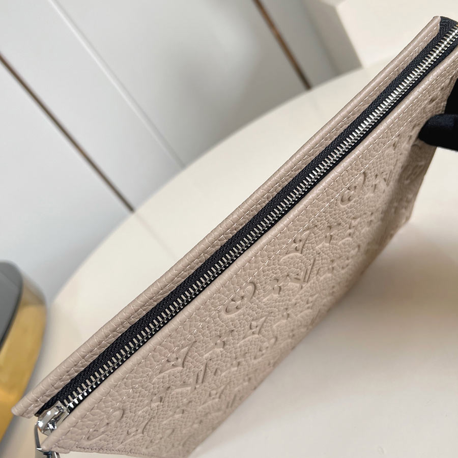 Louis Vuitton Monogram Eclipse Louis Vuitton Monogram Eclipse