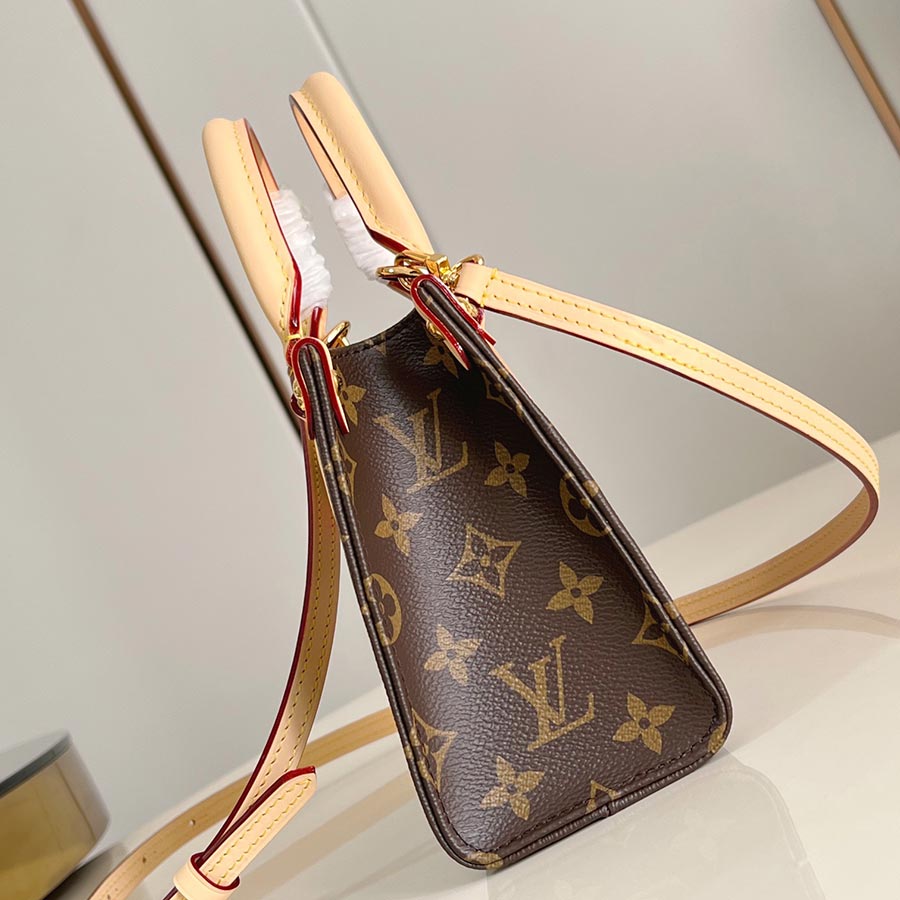 Louis Vuitton  OnTheGo  Monogram