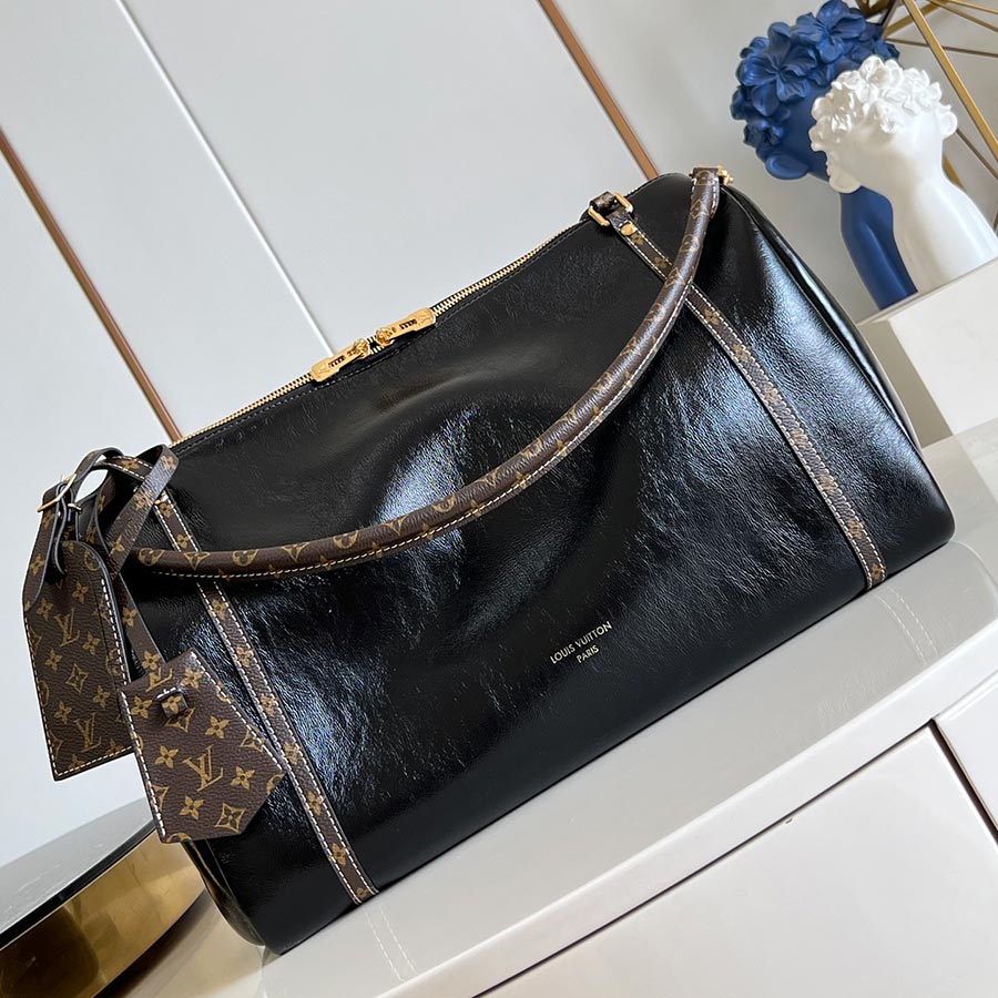 Louis Vuitton  Nicolas Ghesquière
