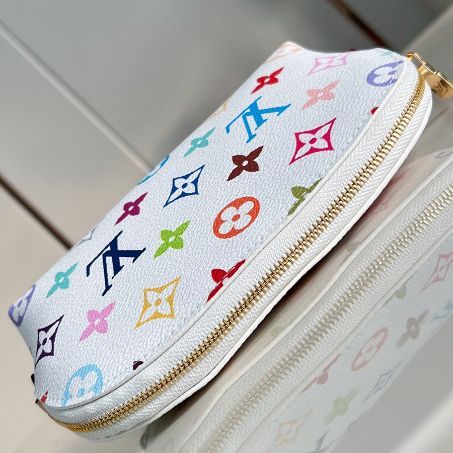 Louis Vuitton Pochette Cosmétique Monogram Trianon Louis Vuitton Pochette Cosmétique Monogram Trianon