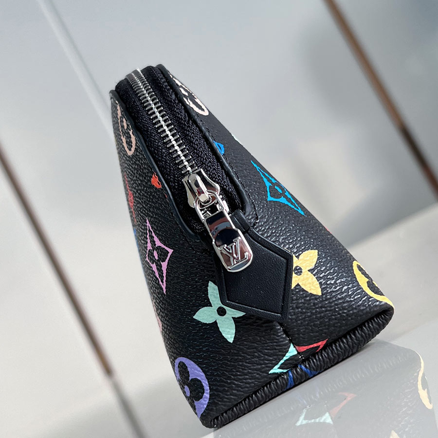 Louis Vuitton  Pochette Cosmétique
