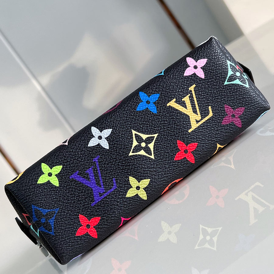 Louis Vuitton Pochette Cosmétique Louis Vuitton Pochette Cosmétique