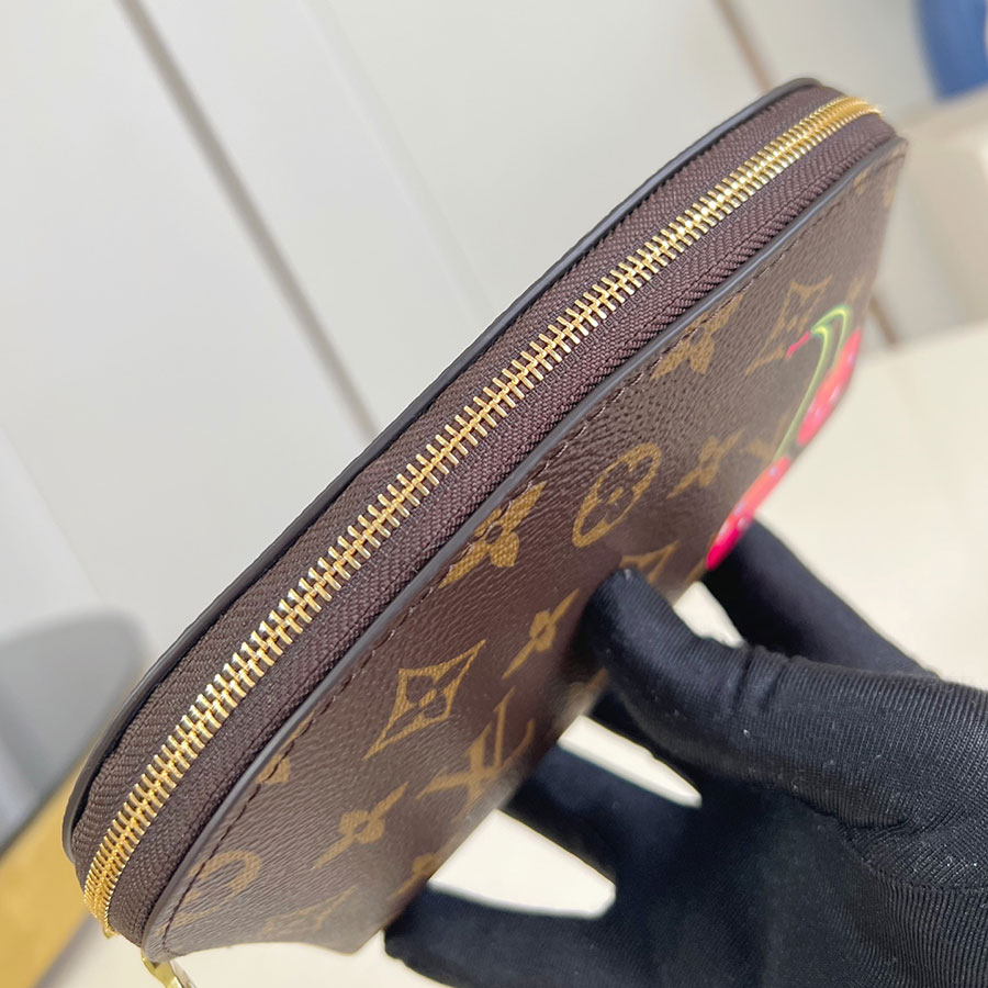 Louis Vuitton Monogram