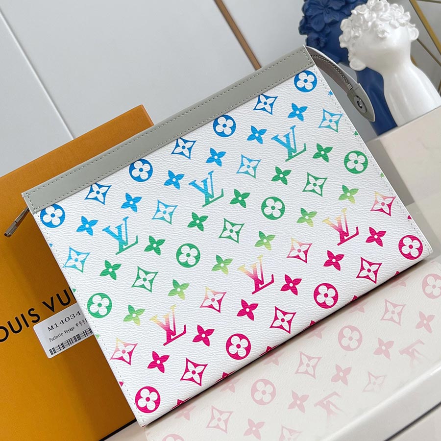 Louis Vuitton  Monogram Eclipse  Pochette Voyage 