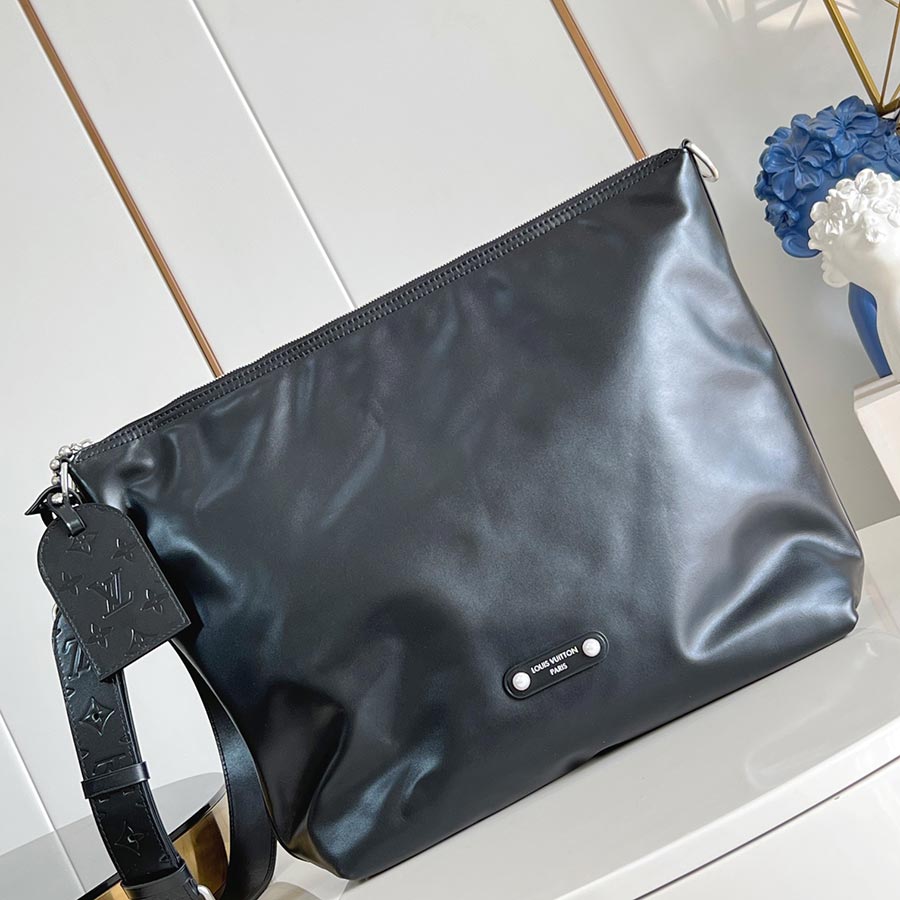Louis Vuitton  Vagabond Hobo