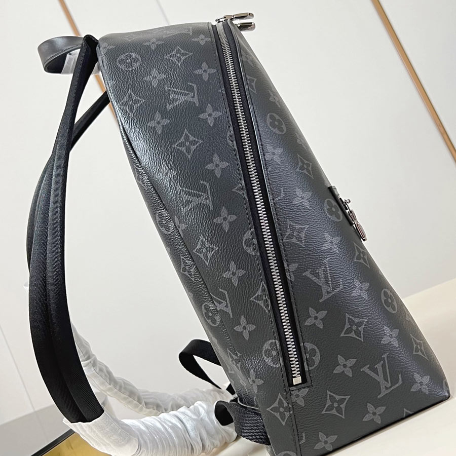Louis Vuitton Discovery Slim Monogram Eclipse Louis Vuitton Discovery Slim Monogram Eclipse