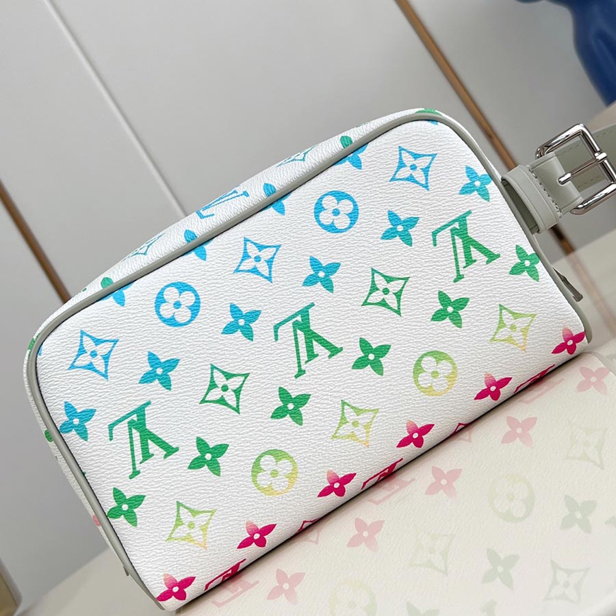 Louis Vuitton Locker Dopp Kit Monogram Louis Vuitton Locker Dopp Kit Monogram