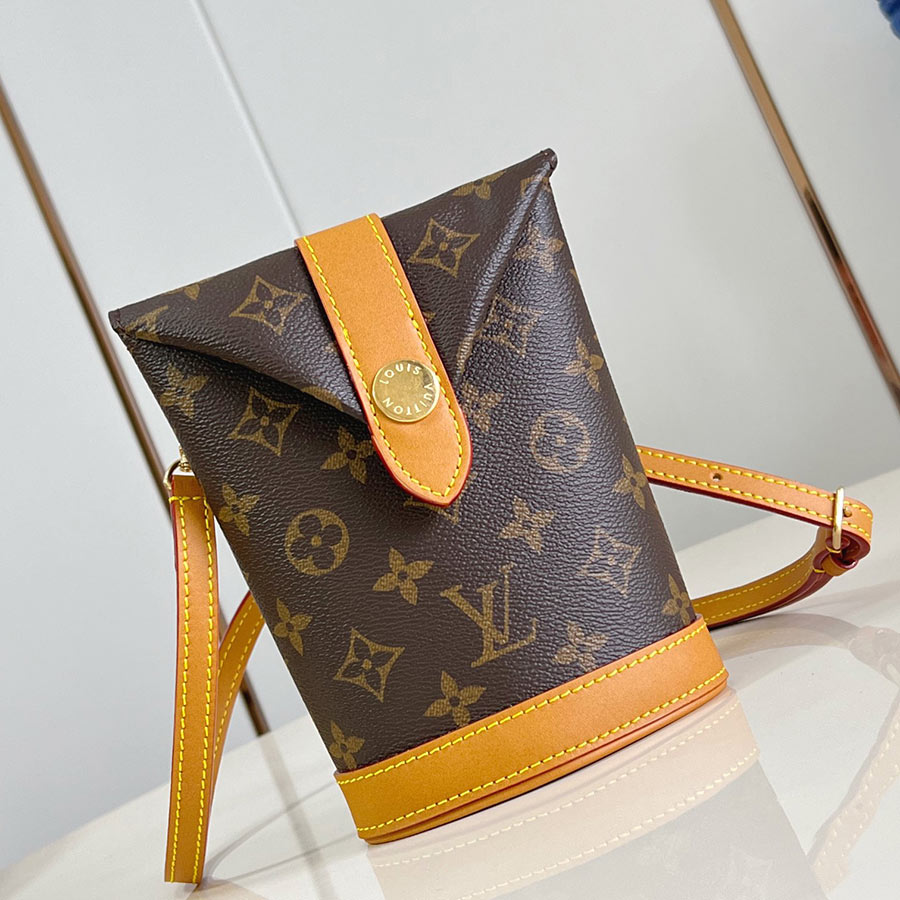 Louis Vuitton  Envelope Pouch Monogram